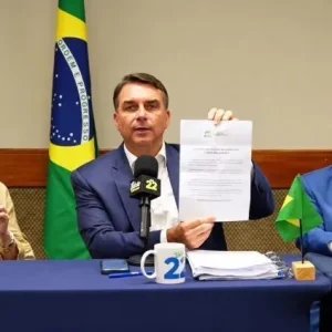 Bancada do agro declara apoio a Flávio Bolsonaro na reta final do 1º turno