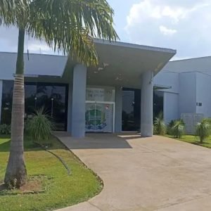 Justiça suspende verba de R$ 9,4 mil para prefeito e secretários em MT