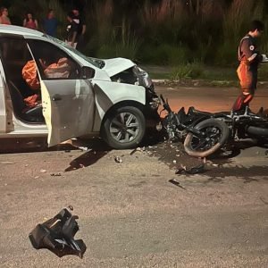 Motociclista de 22 anos morre após bater de frente com carro em Cuiabá