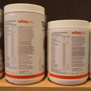 Precisa mesmo tomar whey? Veja quando o suplemento faz sentido — e quando é desnecessário