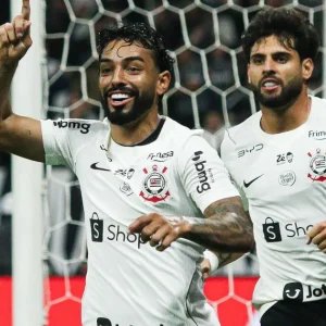 Corinthians aproveita expulsão, vence Mirassol, respira, mas segue no Z4