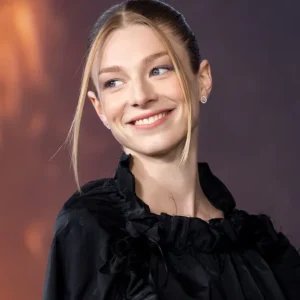 Hunter Schafer revela ter feito cirurgia de redesignação sexual