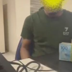 Foragido é preso após oferecer propina de R$ 20 mil a PMs na Rocinha