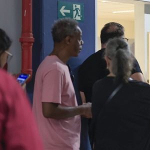 Eleitores têm até as 17h para escolher candidatos