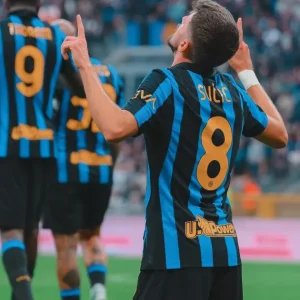 Inter vence o Parma e assume a liderança provisória do Campeonato Italiano