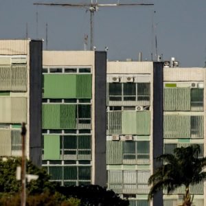 Contas do governo têm superávit de R$ 4,8 bilhões em setembro