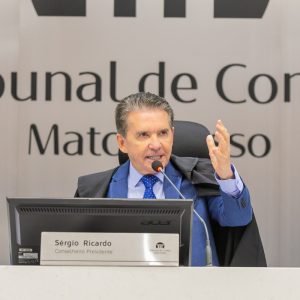Presidente do TCE-MT preso pela PF recebeu R$ 15,4 milhões, mas Portal da Transparência registrou R$ 288 mil