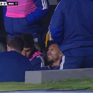Astro do Boca Juniors, Paredes se lesiona antes de semifinal contra o Vasco