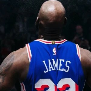 LeBron estreia pelo 76ers com derrota em partida da pré-temporada da NBA