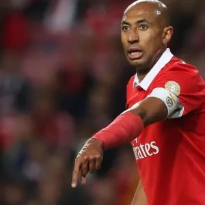 Por que o Benfica tem cada vez menos brasileiros no elenco?