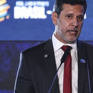 MEC irá pedir investigação de ameaças a universidades em redes sociais
