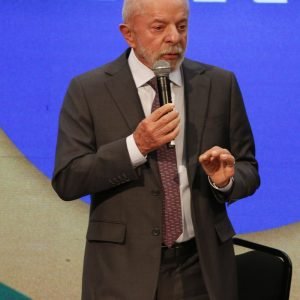 Governo anuncia perdão de dívidas e pacote de estímulo para MEIs