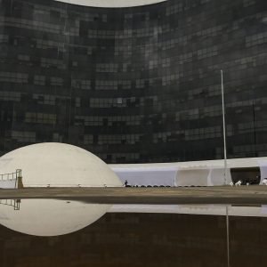 TSE diz que contagem dos votos será retomada às 19h