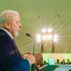 Análise: Mobilizações e “bondades” ajudam Lula e acirram segundo turno
