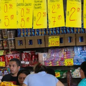 Governo prevê crédito a empresas afetadas por fim da 6×1, diz Durigan