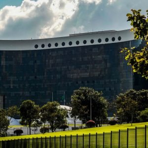 TSE: ministros ordenam que Lula e Janja removam vídeos contra Flávio