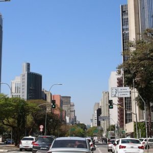 Economistas propõem taxar ricos em vez de cortar gastos sociais