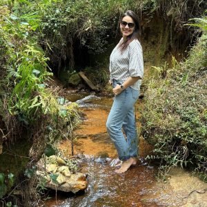 Câncer de mama aos 32 anos levou mulher a descobrir doença rara no coração e hipótese para a morte súbita da mãe