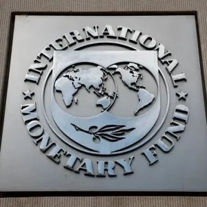 FMI alerta para riscos de energia, dívida e IA no crescimento global
