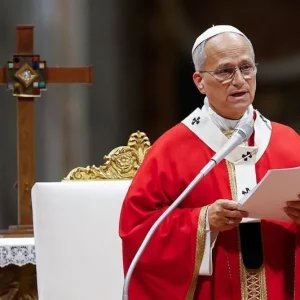 Papa Leão XIV revela nódulo no pulmão e diz que passará por cirurgia