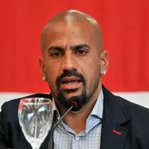Presidente do Estudiantes rebate ação do Flamengo: “Não corremos riscos”