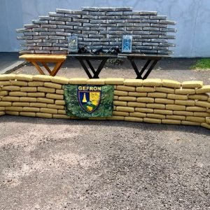 Três morrem em confronto e polícia apreende 237 kg de drogas em MT