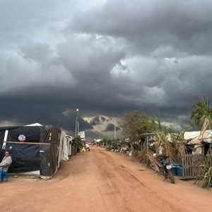 Famílias esperam há anos por assentamento em área ocupada por fazenda