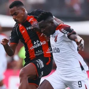 Vitória 1 x 1 Athletico-PR: veja os melhores momentos do Brasileirão